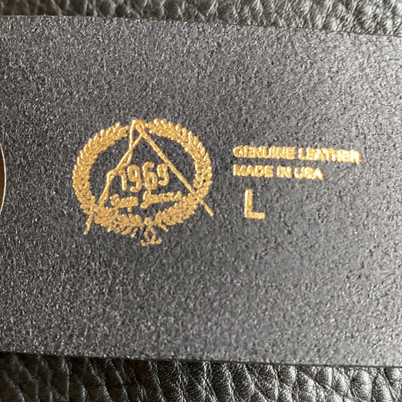 90s style Black leather belt with big black metal circles, size Large, 1969 Gap - Picture 8 of 8